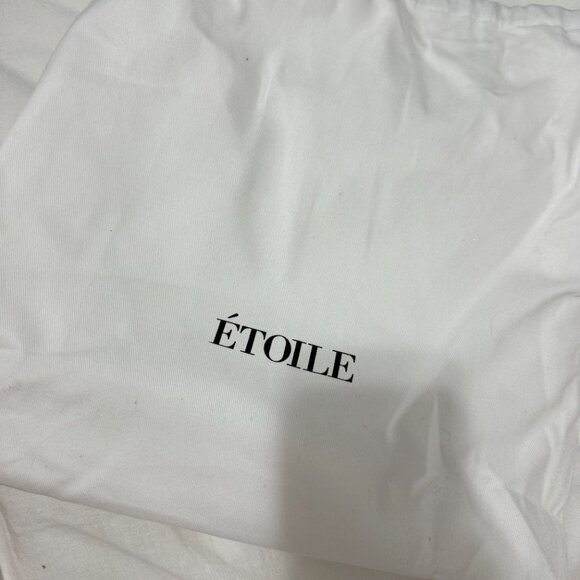 NWT Etoile Collective Oval Toiletry Case - Picture 5 of 5